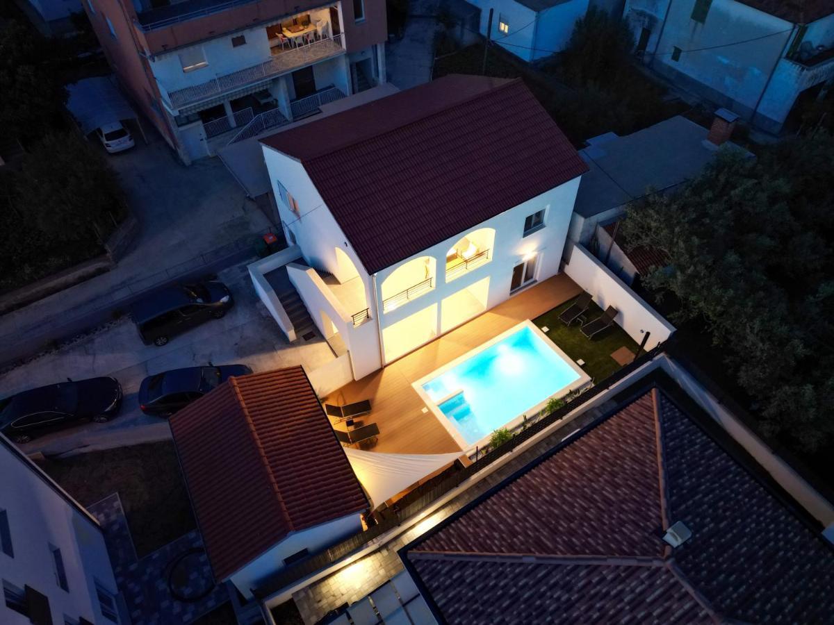 Bernie Apartments With A Pool Zadar Eksteriør bilde