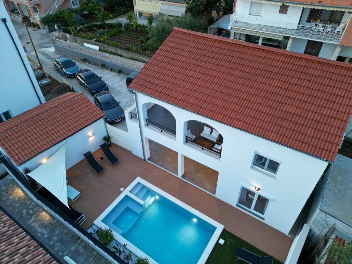 Bernie Apartments With A Pool Zadar Eksteriør bilde