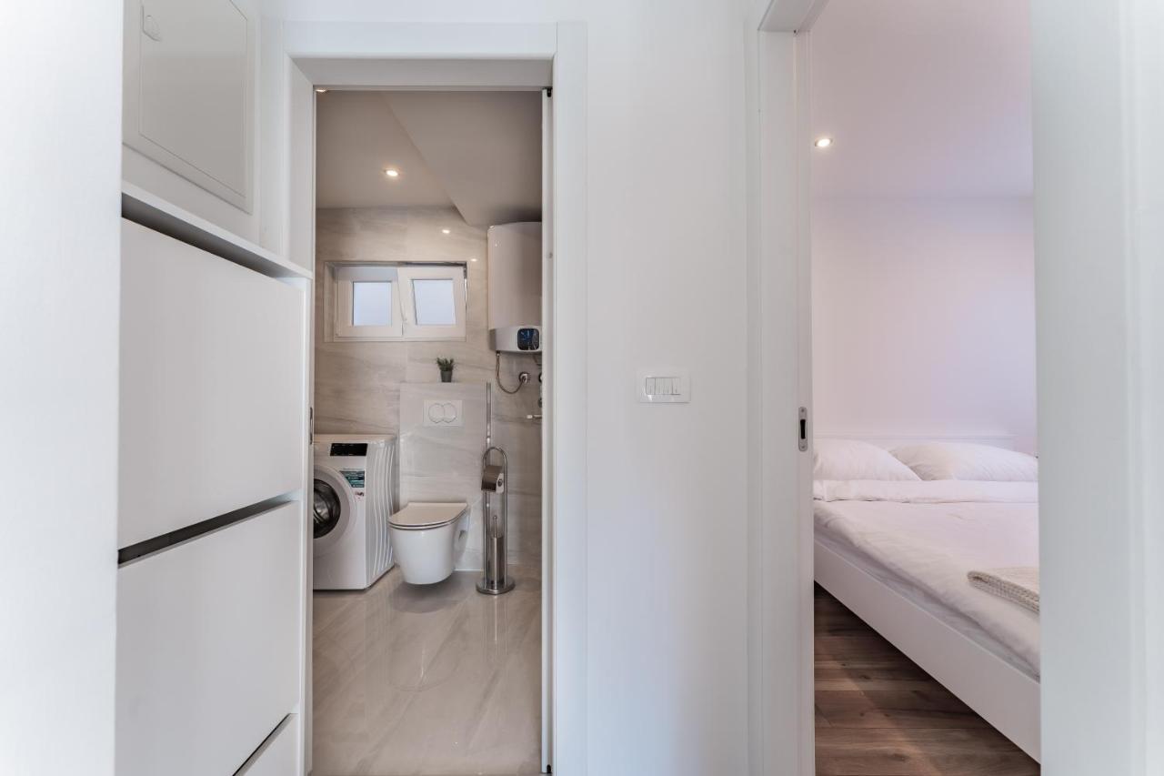 Bernie Apartments With A Pool Zadar Eksteriør bilde